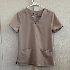 Figs • Casma 3 Pocket Scrub Top